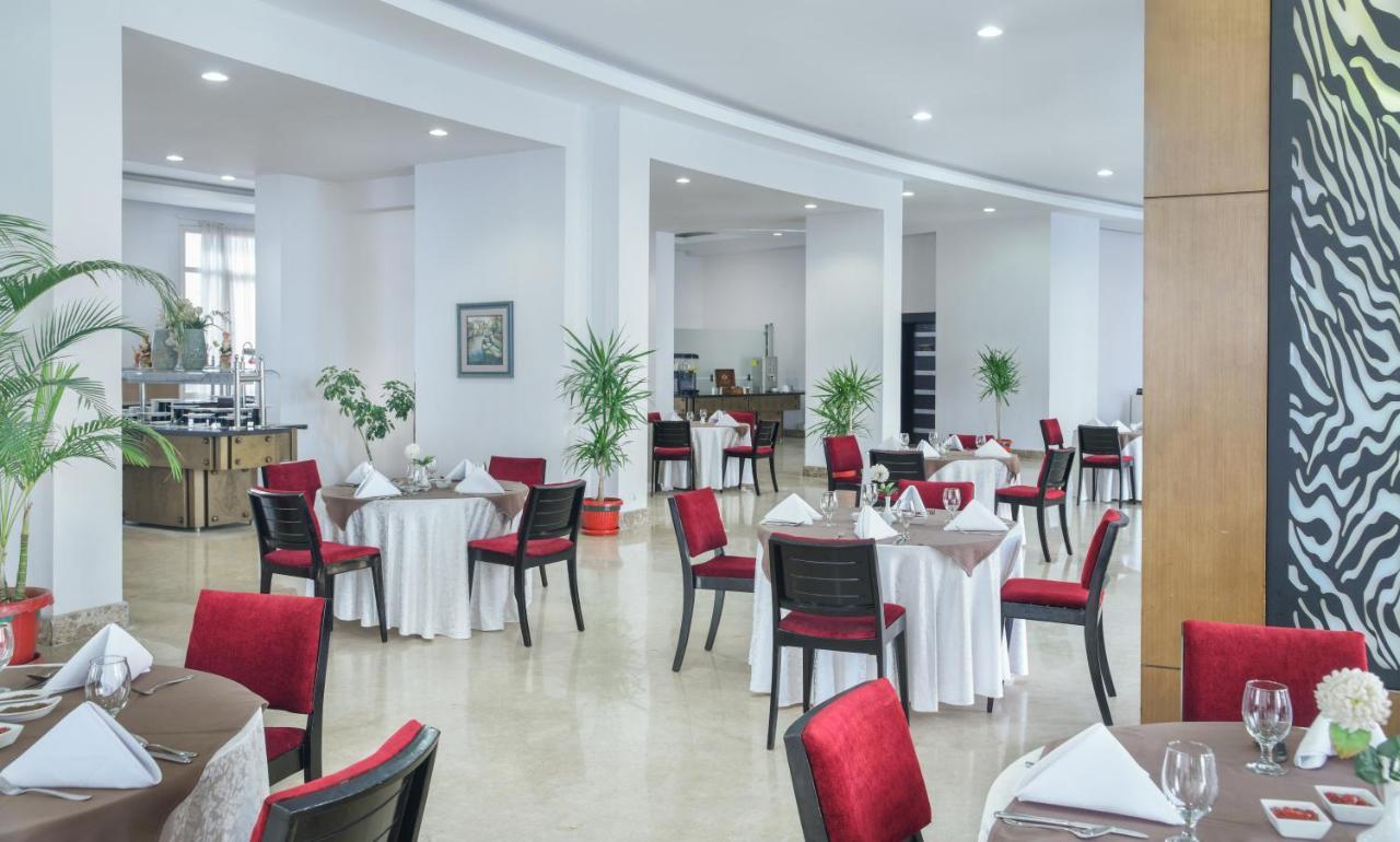 Tolip Family Park Hotel Il Il Cairo Esterno foto The restaurant